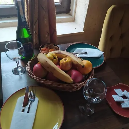 Tibet Stone House Hotel *