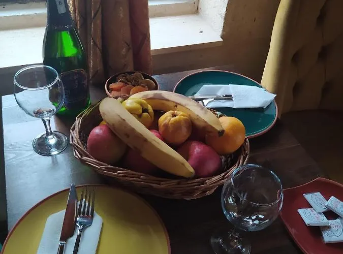 Tibet Stone House Hotel *